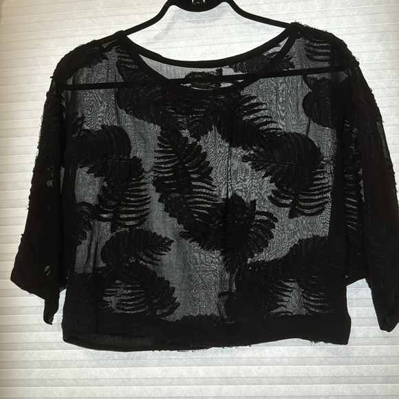 Aritzia Wilfred sheer blouse with leaf print - Picture 2 of 3